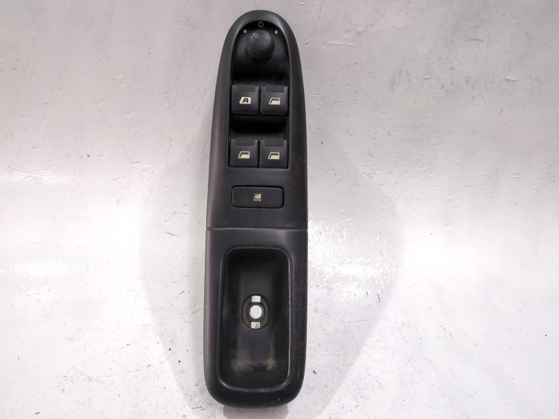 Recambio de mando elevalunas delantero izquierdo para peugeot 406 (8b) 1.8 16v referencia OEM IAM   