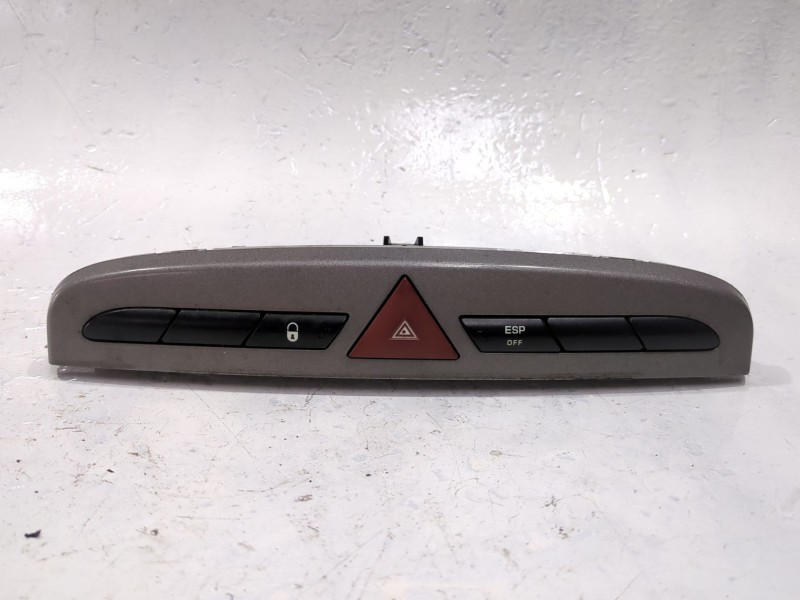 Recambio de boton emergencia para peugeot 308 i (4a_, 4c_) 2.0 hdi referencia OEM IAM 9659215177  