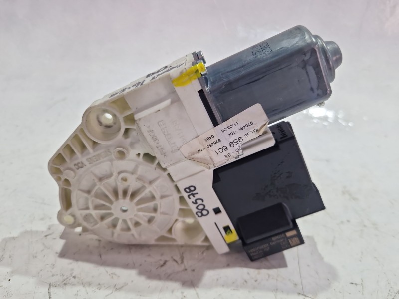 Recambio de motor elevalunas delantero derecho para seat ibiza iii (6l1) 1.9 tdi referencia OEM IAM 6L2959801  