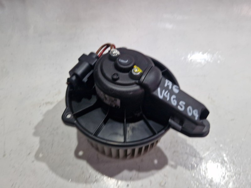 Recambio de motor calefaccion para audi a6 c5 (4b2, 4b4) 2.4 referencia OEM IAM 4B1820021B  