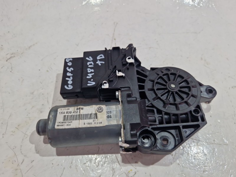 Recambio de motor elevalunas trasero derecho para volkswagen golf v (1k1) 1.9 tdi referencia OEM IAM 1K4839402E  
