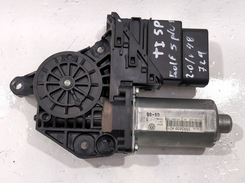 Recambio de motor elevalunas trasero izquierdo para volkswagen golf v (1k1) 2.0 tdi referencia OEM IAM 5M0839401B  