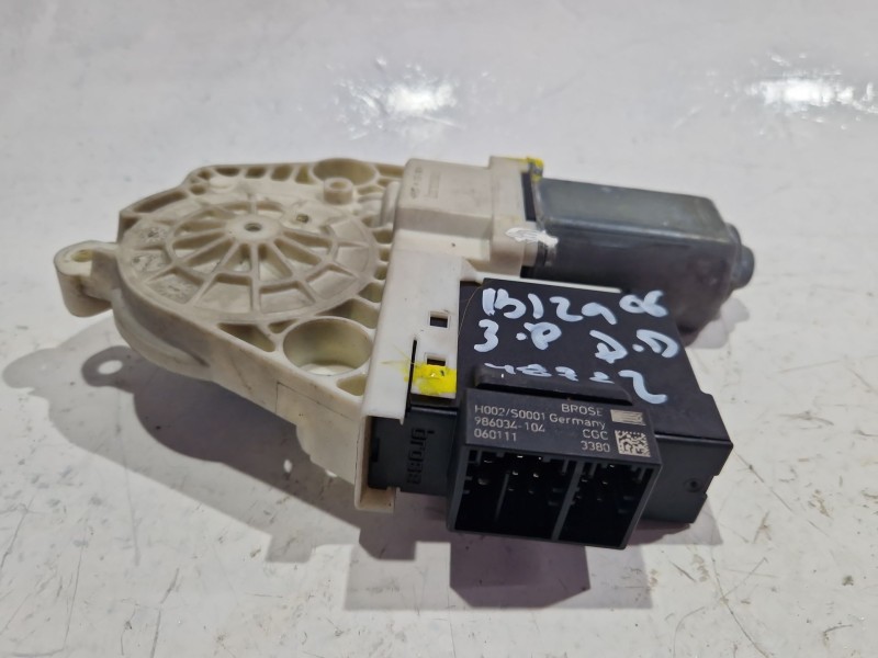 Recambio de motor elevalunas delantero derecho para seat ibiza iii (6l1) 1.9 tdi referencia OEM IAM 986034104CGC  