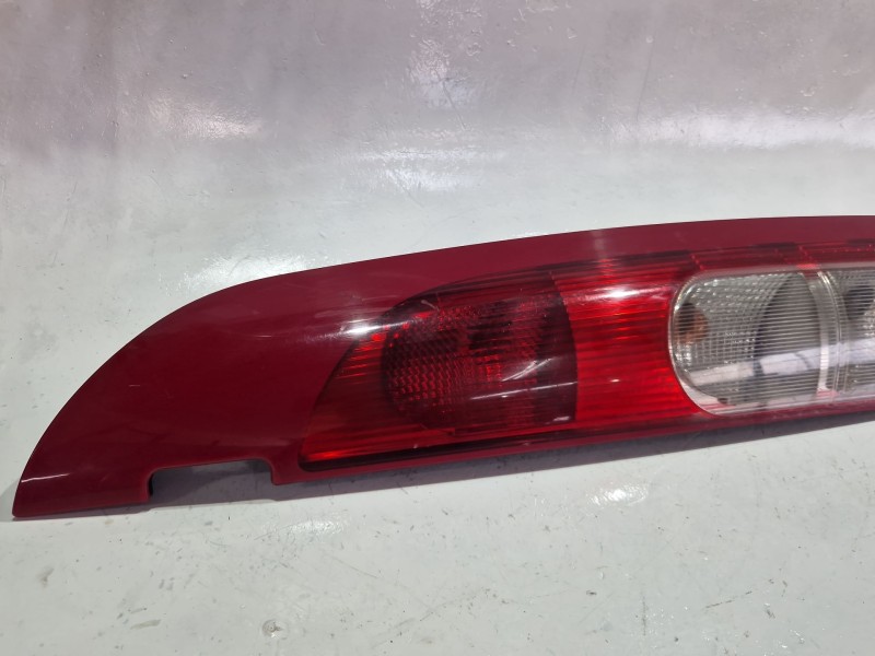 Recambio de piloto trasero derecho para nissan kubistar furgoneta (x76) 1.5 dci referencia OEM IAM   