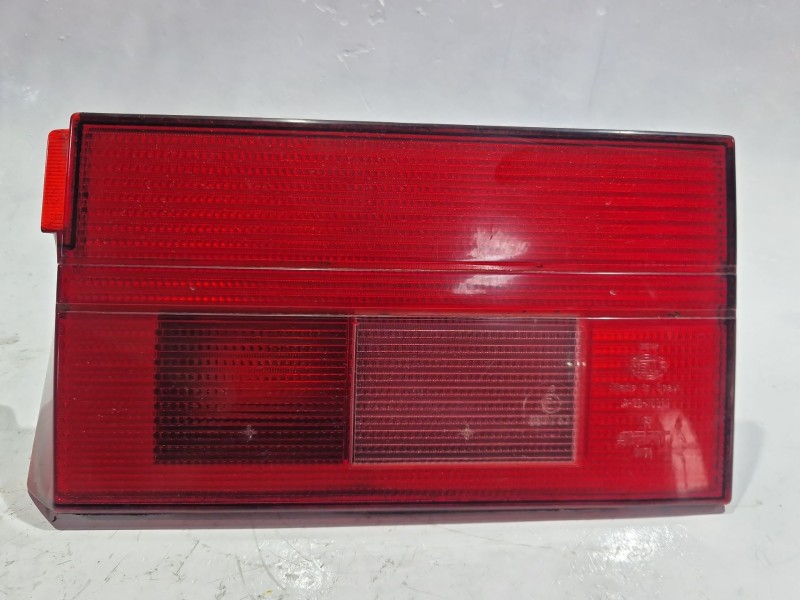Recambio de piloto trasero derecho para seat toledo i (1l2) 2.0 i referencia OEM IAM A2810881  