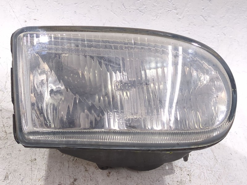 Recambio de faro antiniebla izquierdo para renault 19 i (b/c53_) 1.7 referencia OEM IAM E90005  