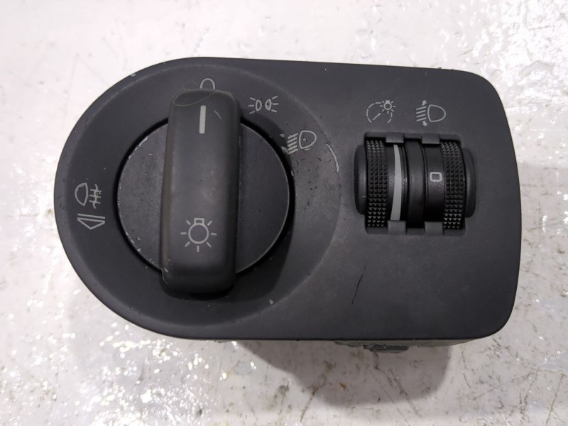 Recambio de mando luces para audi a3 sportback (8pa) 1.9 tdi referencia OEM IAM 8P1941531N  