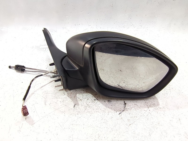 Recambio de retrovisor derecho para peugeot 208 1.4 hdi 68cv? referencia OEM IAM 232673078  