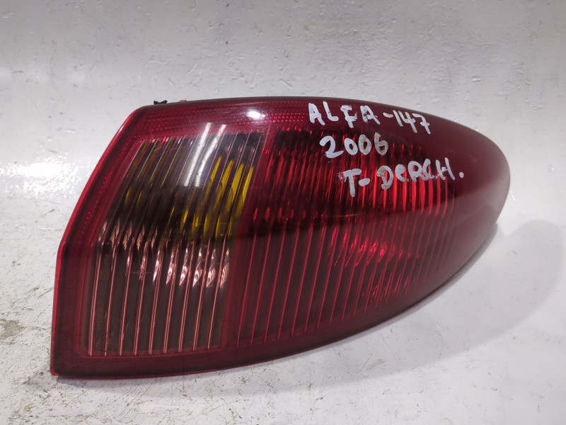 Recambio de piloto trasero derecho para alfa romeo 147 (190)(2000) 1.9 jtd 16v referencia OEM IAM 46556347  