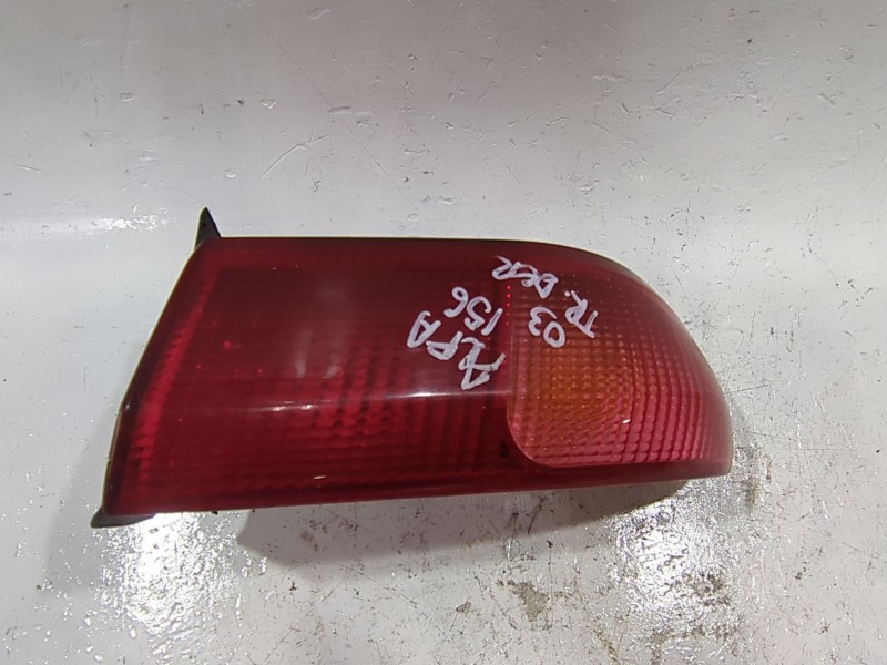 Recambio de piloto trasero derecho para alfa romeo 156 (932_) 1.9 jtd (932b2) referencia OEM IAM 60620136  