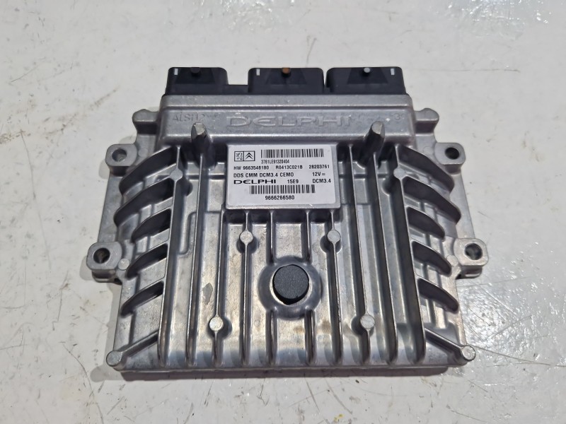 Recambio de centralita inyeccion para citroën c5 iii (rd_) 2.0 hdi (rdrhda) referencia OEM IAM 9663548180  