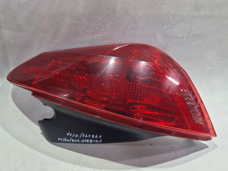 Recambio de retrovisor derecho para peugeot 308 i (4a_, 4c_) 2.0 hdi referencia OEM IAM 9680425680  