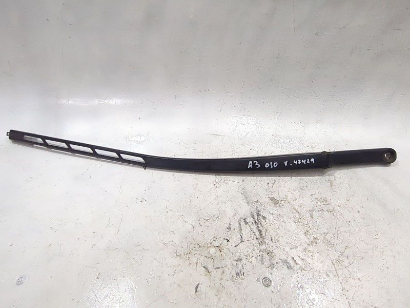 Recambio de brazo limpia delantero para audi a3 (8p1) 1.6 tdi referencia OEM IAM 8P1955408A  