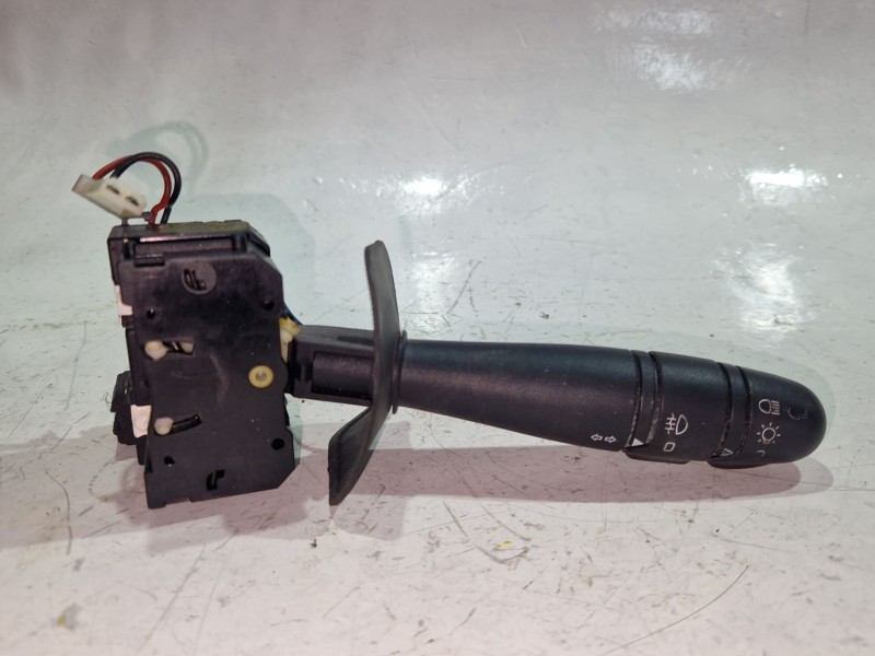 Recambio de mando intermitentes para renault megane ii (bm0/1_, cm0/1_) 1.5 dci referencia OEM IAM 7700428230  