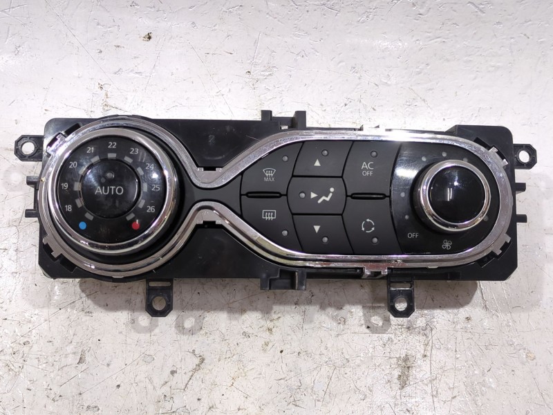 Recambio de mando climatizador para renault captur 1.5 dci referencia OEM IAM 275108796  