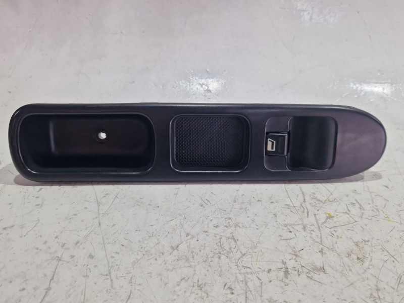 Recambio de mando elevalunas delantero derecho para peugeot 307 (3a/c) 2.0 hdi 110 referencia OEM IAM 27462  