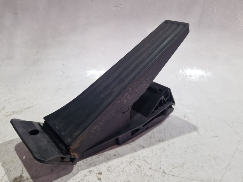 Recambio de potenciometro pedal para bmw 5 (f10) 520 d referencia OEM IAM 3542685264301  
