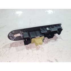 Recambio de mando elevalunas delantero derecho para renault captur 1.5 dci referencia OEM IAM 809602454R  