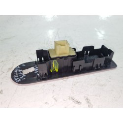 Recambio de mando elevalunas delantero derecho para renault captur 1.5 dci referencia OEM IAM 809602454R  