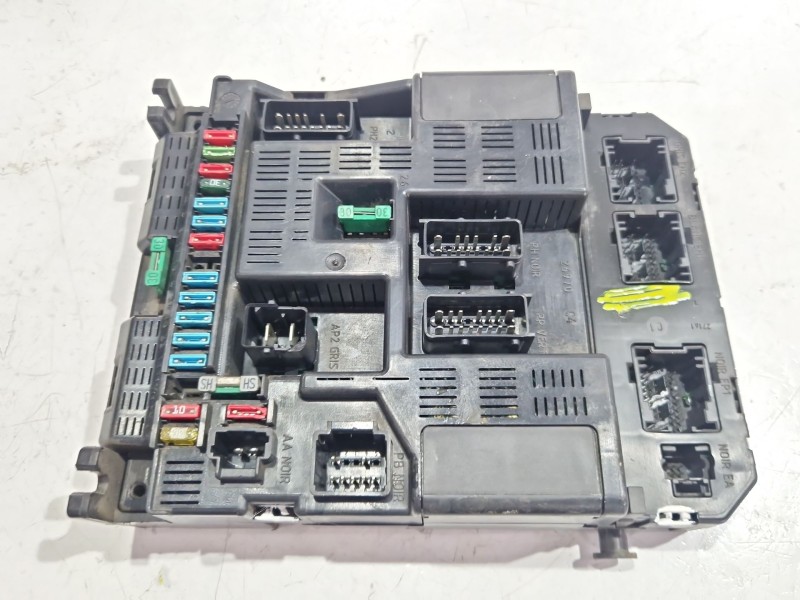 Recambio de caja reles / fusibles para peugeot 307 (3a/c) 1.4 hdi referencia OEM IAM 9644097980  
