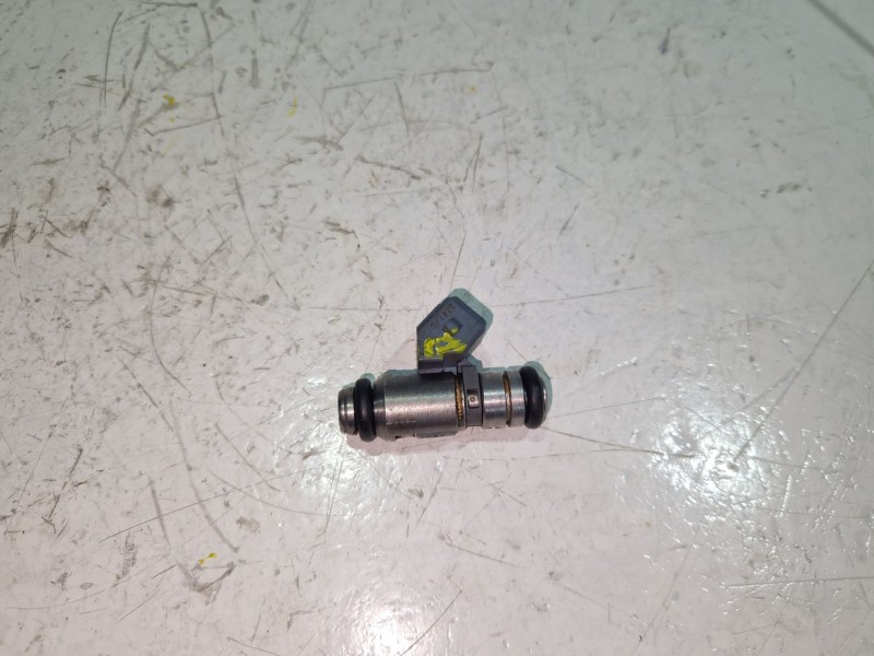 Recambio de inyector para ford ka (ccq)(1996) 1.3 i referencia OEM IAM 2N1U  