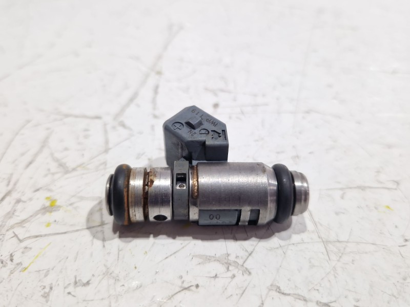 Recambio de inyector para ford ka (ccq)(1996) 1.3 i referencia OEM IAM 2N1U  