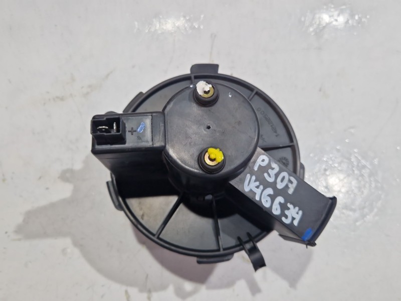 Recambio de motor calefaccion para peugeot 307 (3a/c) 1.4 hdi referencia OEM IAM 142122500  