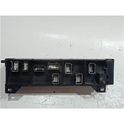 Recambio de caja fusibles/rele para chrysler voyager gs (1996) 2.5 tdic awd referencia OEM IAM 04707891AB  
