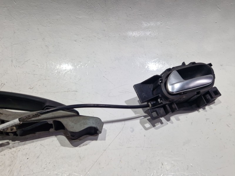 Recambio de cerradura puerta delantera izquierda para peugeot 208 1.4 hdi 68cv? referencia OEM IAM 96555518VV  
