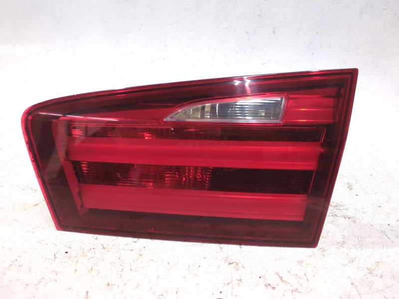 Recambio de piloto porton trasero derecho para bmw 5 (f10) 520 d referencia OEM IAM 720322806  