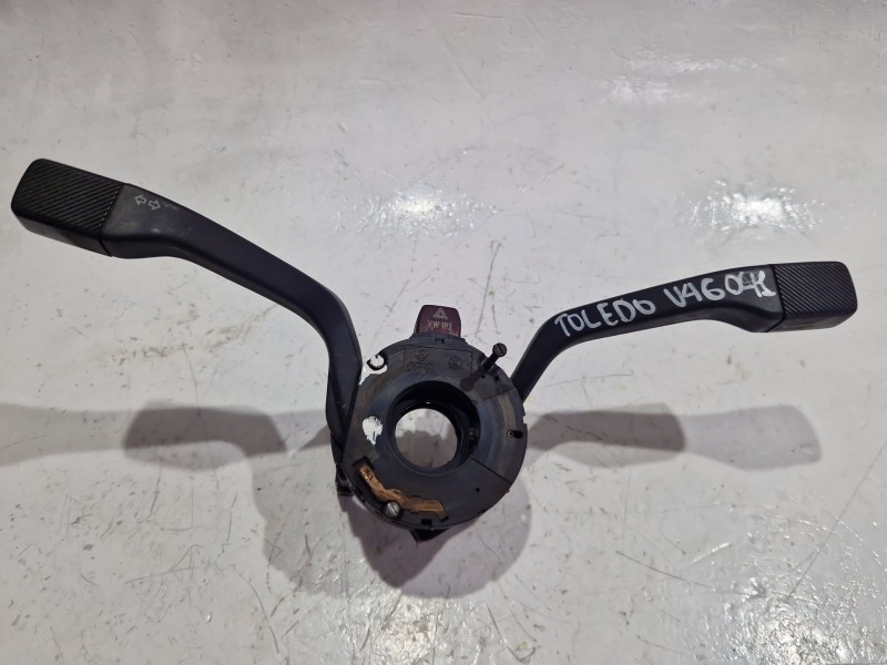 Recambio de mando multifuncion para seat toledo (1l)(09.1991) 1.8 i referencia OEM IAM Bk7  