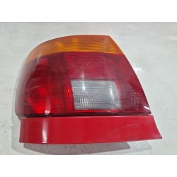 PILOTO TRASERO IZQUIERDO 04111489 