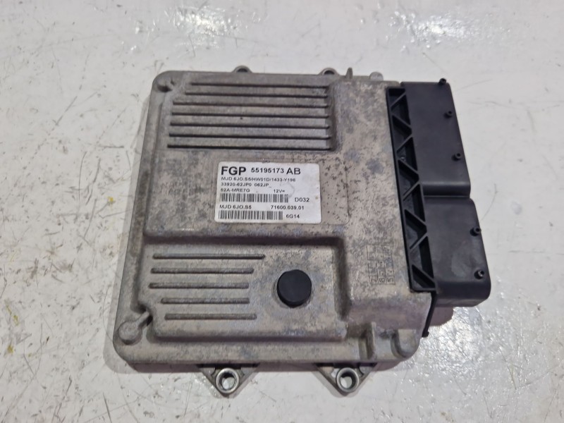 Recambio de centralita inyeccion para suzuki swift iii (sg) 1.3 ddis referencia OEM IAM 55195173AB  