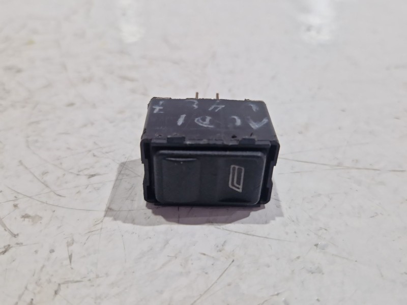 Recambio de mando elevalunas delantero izquierdo para audi 80 b4 sedán (8c2) 2.8 quattro referencia OEM IAM 443959855F  
