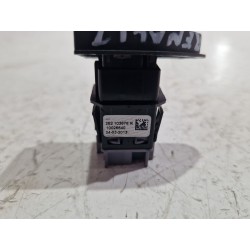 Recambio de botonera cierre centralizado para renault captur 1.5 dci referencia OEM IAM 252103678R  