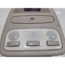 Recambio de luz interior techo para renault captur 1.5 dci referencia OEM IAM 283128032R  