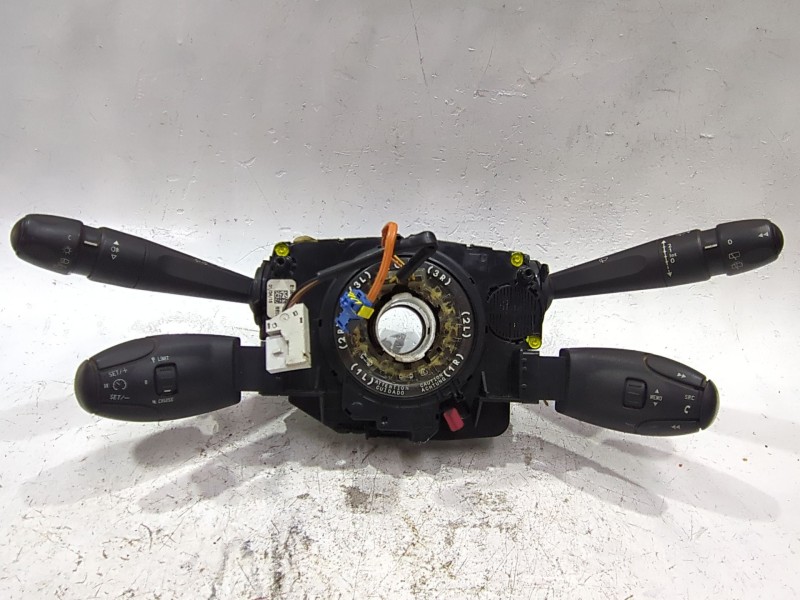 Recambio de com 2000 para peugeot 208 1.4 hdi 68cv? referencia OEM IAM 98072680ZD  