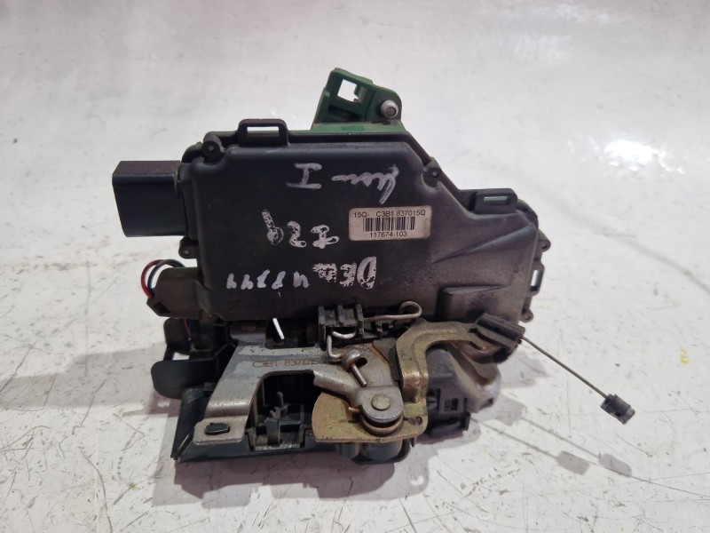 Recambio de cerradura puerta delantera izquierda para volkswagen golf iv (1j1) 1.9 tdi referencia OEM IAM 15Qc3b1  