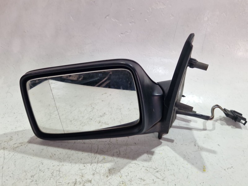 Recambio de retrovisor izquierdo para volkswagen golf iii (1h1) 1.9 tdi referencia OEM IAM e17338  