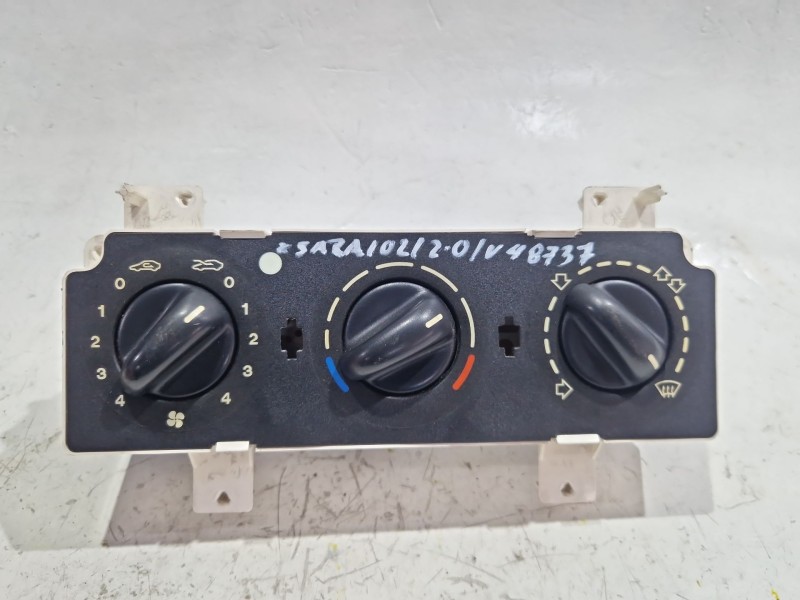 Recambio de mando climatizador para citroën xsara 2.0 hdi referencia OEM IAM 830220233P  