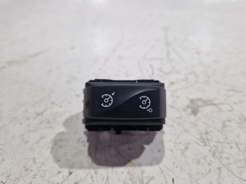 Recambio de interruptor para renault captur 1.5 dci referencia OEM IAM 255500002R  