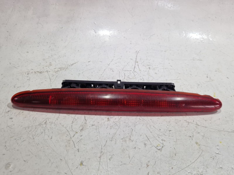 Recambio de piloto trasero central para renault megane scénic (ja0/1_) 1.9 dti (ja0n) referencia OEM IAM 4998E  