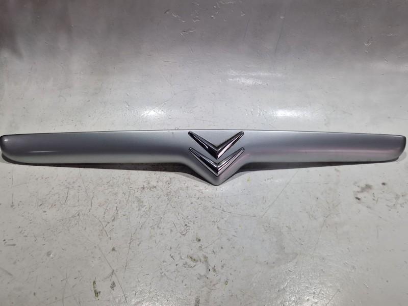 Recambio de maneta porton para saab 9-3 (ys3f, e79, d79, d75) 1.9 tid referencia OEM IAM 9636077077  