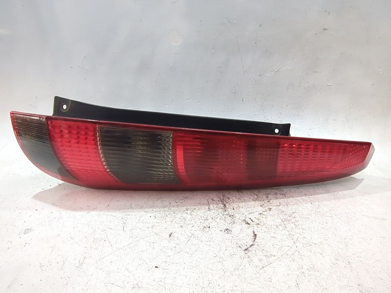 Recambio de piloto trasero derecho para ford fiesta v (jh_, jd_) 1.4 tdci referencia OEM IAM 2S6113A602B  