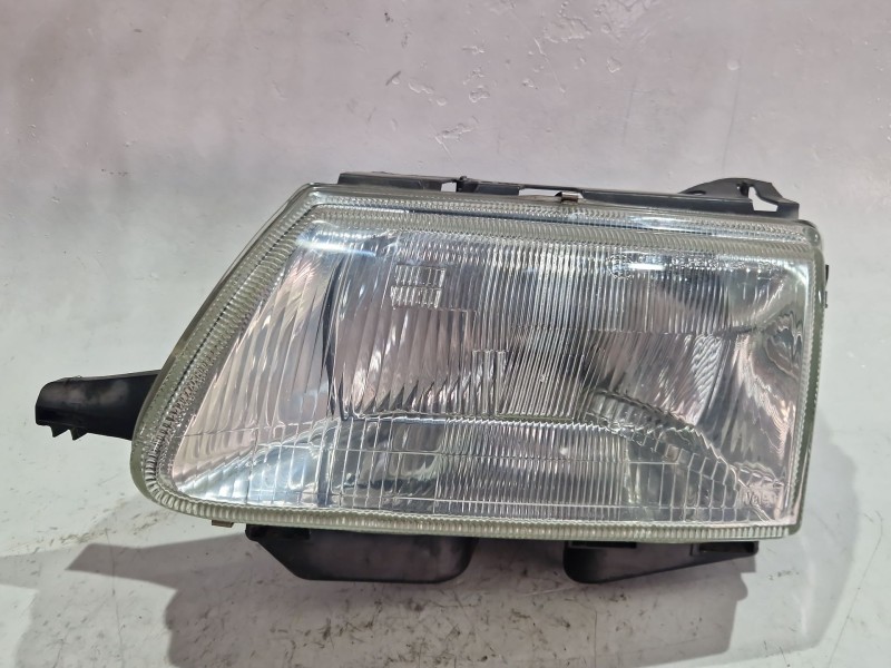 Recambio de faro delantero izquierdo para citroën saxo (s0, s1) 1.1 x, sx referencia OEM IAM 471202HCR  