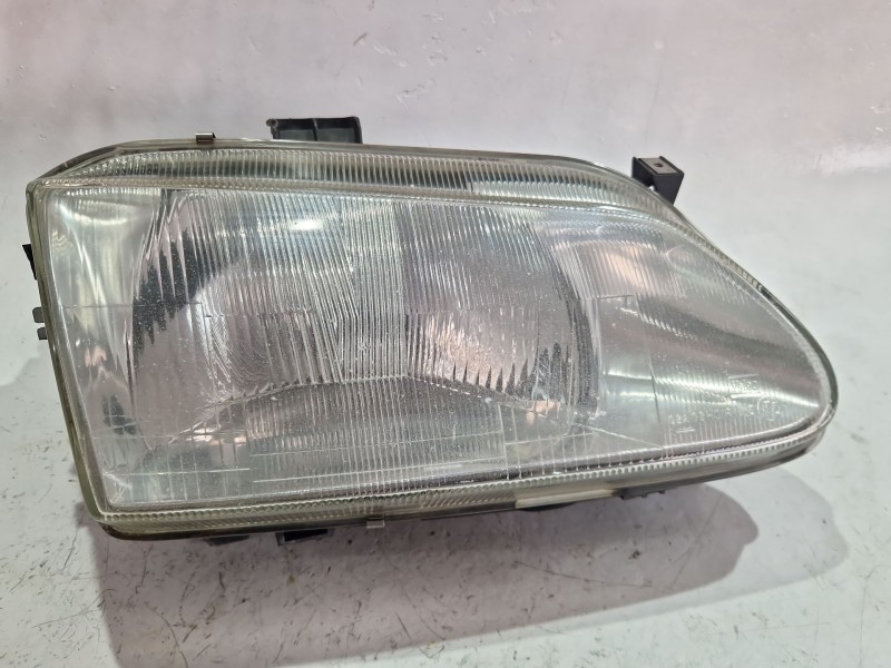 Recambio de faro delantero derecho para renault megane scénic (ja0/1_) 1.9 dti (ja0n) referencia OEM IAM 7700831462  