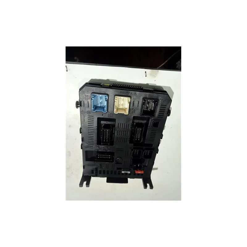Recambio de caja reles para citroën c4 berlina (06.2004) 2.0 16v referencia OEM IAM 216777914B  