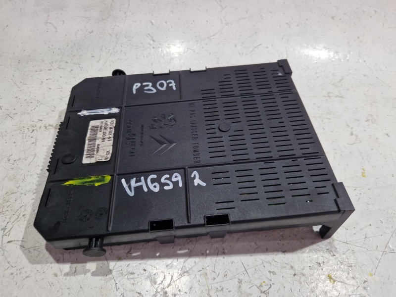 Recambio de caja reles / fusibles para peugeot 307 (3a/c) 1.6 hdi referencia OEM IAM 216760315B  