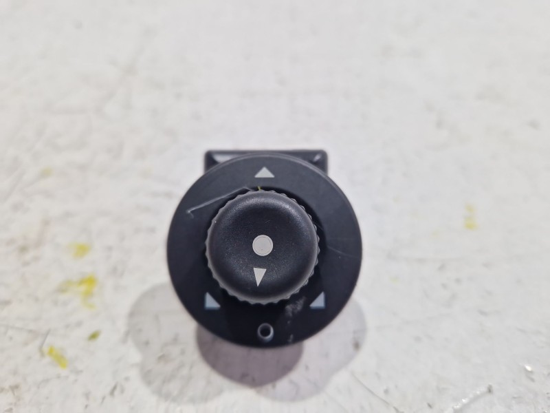 Recambio de mando retrovisor para citroën berlingo multispace (b9) 1.6 hdi 110 referencia OEM IAM 185526  
