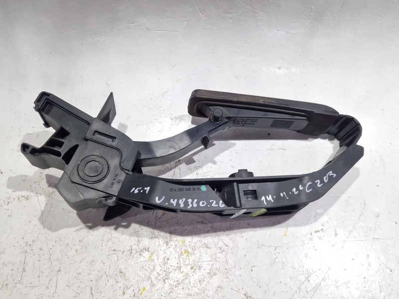 Recambio de potenciometro pedal para mercedes-benz clase c coupé (cl203) c 180 (203.735) referencia OEM IAM A20033010001  